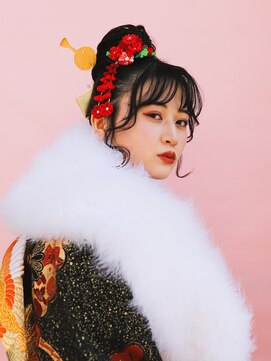 ペイジス(Pages) 成人式お団子ヘア