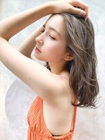 マセナ(Masena)&nbsp;セミディレイヤー×スモーキーグレージュ