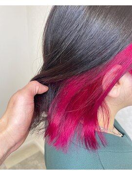 ヘアーアンドメイク ドレス(DRESS) インナーカラーピンク