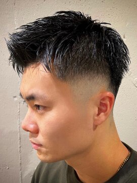 ビンゴ(BINGO) ba339ニュアンスカラー短髪刈り上げアップバング束感バーバー