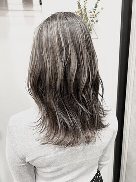 スナッグルサロン(SNUGGLE SALON) レイヤーカット×大人バレイヤージュカラー☆