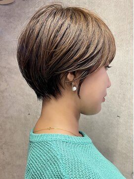 ロータス(Lotus) マッシュショート耳かけショートボブ担当カタダ【堀江・新町】