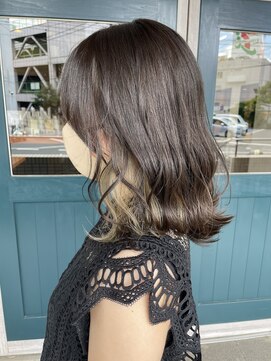 エルメ バイ アンフィー(Elme by anphi) くすみグレージュ×インナーカラー20代×30代×40代