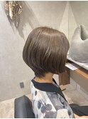 ショートボブ[グレーベージュ/カーキベージュ]