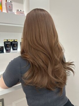 シイム(CYM) 艶髪/透明感/ミルクティーアッシュブラウン/レイヤーカット