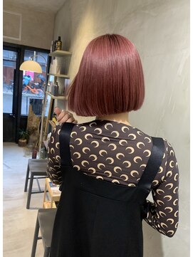 シー(Ciii) stylist イケダ>> ストレートボブ×オレンジピンク