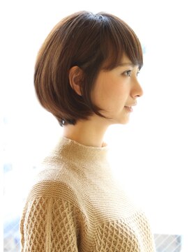 レウナ 外苑前(Reuna) 【３０代・４０代・５０代】大人女性に人気の丸みのあるショート