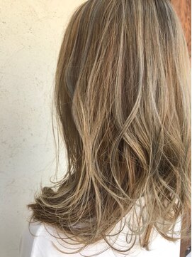 クレル(Creelu) ハイライトベージュ