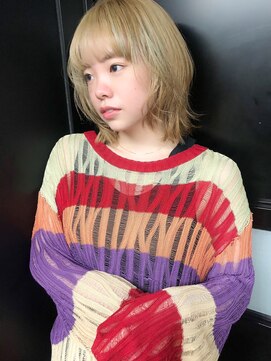 ラパンセヴェール(LA PENSEE VERT) ブリーチカラー×ブロンドヘア