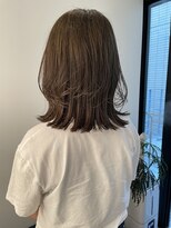 トレス(TRESS)&nbsp;オリーブベージュ　外ハネボブ　レイヤーボブ