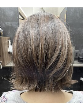 エーデルシェーンハイト(EDEL schonheit) ハイライト×アゴちょい下ボブ×外ハネ