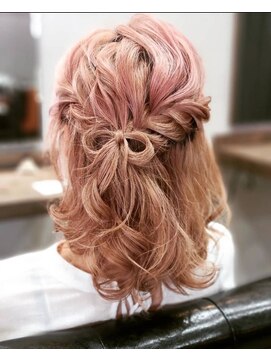 トイロ(toilo) ヘアアレンジ　リボンハーフアップ