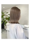 ハイトーングレージュ