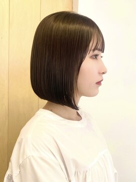 アンク(ank) 20代/30代/40代/前下がりボブ/まとまるボブ/艶カラー/耳かけ