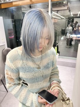 ファイブバイジエクト 堀江(FIVE by The Ect) ホワイト×ブルー　ツートンカラー