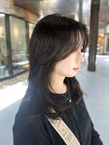 レイヤーカット 暗髪 表参道