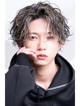 アイトーキョーシエル 横浜(AI TOKYO Ciel) 波巻きパーマ/ハイライト/メンズカット/センターパート