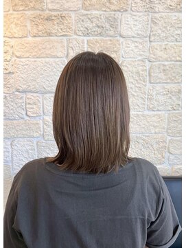 ヴァン カウンシル 川口店(VAN COUNCIL) くすみベージュ×外ハネヘア【東川口 艶カラー】