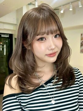 オニキス(ONYX) A81韓国風ザクザクレイヤーカットミルクティーベージュ透明感