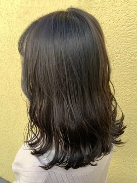 シーズヘア南口店 この秋！大人可愛いミディアムレイヤーカール・透明感カラー