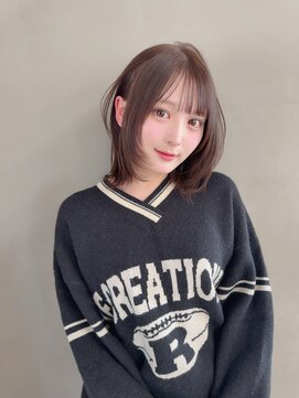 幅広い年代にフィットするボブレイヤー/オリーブカラーボブ/ロブ