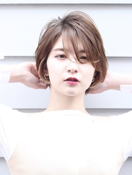 ショートボブ×ニュアンスカラー【LEB神戸三宮】