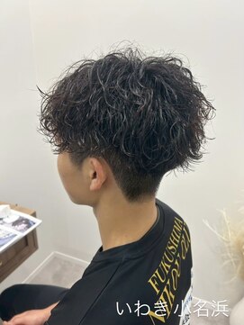 クルム(guleum) ダークアッシュ/アッシュブラック/パーマ/ベリーショート