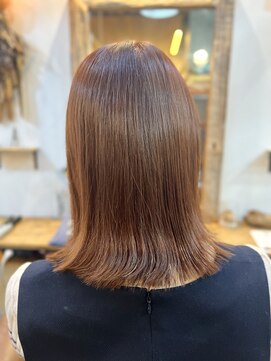 クオリア(QUALIA) 大人可愛い切りっぱなしボブ×艶感ピンクベージュ/髪質改善柏