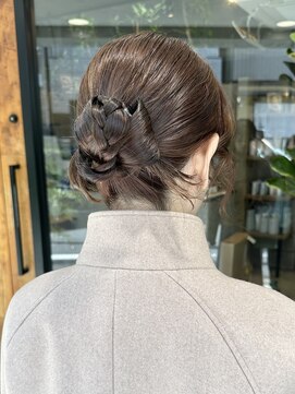 オムズ 大須店(OM's) カチモリ/タイトシニヨン/ヘアセット/ヘアメ