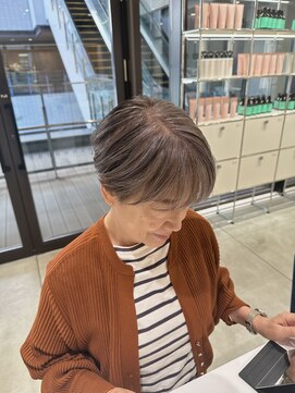 ステアケース ギンザセブン(stair:case ginza7) 白髪ぼかし　ハイライトローライト　白髪染めを使わない白髪染め