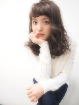 ヘアアンドメイク グラ(HAIR&MAKE gra)の写真/【小倉/モノレール平和通駅徒歩5分】くしゅっとくせ毛風♪ゆるふわ愛されカールで小顔魅せを叶える―。