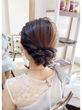 ロカット サロン(Roquat Salon) 綺麗シニヨンアレンジ【ヘアアレンジ　立川/立川南/国立】