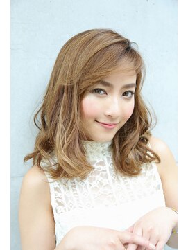 ルアナ 浦和店(Luana) 色気が魅力のウェーブヘア