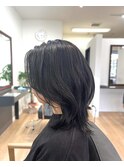 ミディアムレイヤーヘア