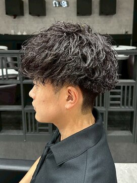 シャイン 大宮(SHINE) メンズカット/パーマ/ヘッドスパ/ブリーチ/眉毛/韓国/大宮/Men's