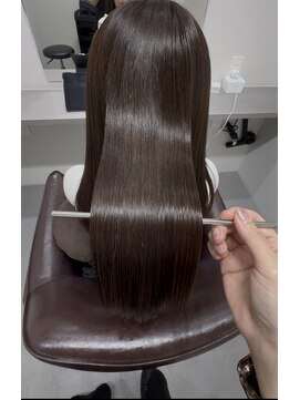 ライア 下北沢(laia) ツヤ髪【髪質改善 下北沢 マンツーマン トリートメント】