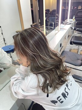 ブレンド 渋谷(BLend) ハイライトカラーくびれヘアアプリコットオレンジ