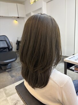 アルメリア 池袋(Arumeria) オリーブグレージュ透明感レイヤーカット韓国風20代30代