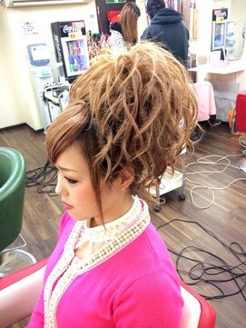 ヘアセットアップス(UP's) ≪☆ド迫力☆≫イベント大きめちらしアップスタイル-♪♪(*^-^*)