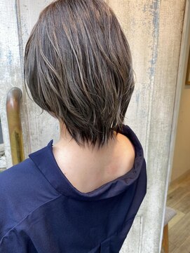 シータ 大山(THETA) アッシュグレーカラー