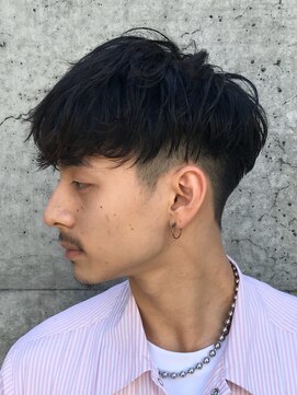 ウェイビーエフティフィフス 横浜西口(WAVEY ft.fifth) ツイストスパイラルパーマツーブロックメンズマッシュメンズヘア