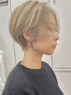 ビュー フクオカ(VIEW FUKUOKA) モードに大人可愛いダークアッシュイメチェンショートボブ