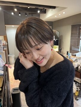 ルート(route.) カワイイ丸みショート×グレージュカラー