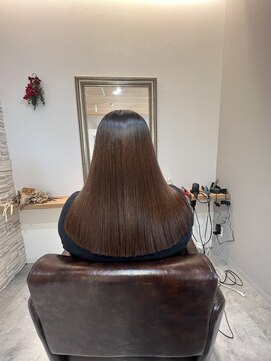 ベルラ(BeLuRA) 乾かすだけで艶髪になれるとしたら？？