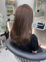 ロンドメリア 天神大名店(Lond Melia) ★斜めバングミディアムヘアグレージュカラーシルキーベージュ★