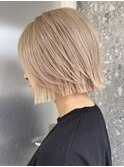 渋谷ブリーチカラータッセルボブ顔周りレイヤー切りっぱなしボブ