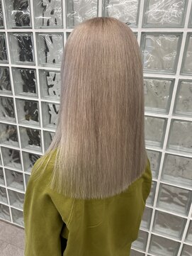 サンク 原宿 表参道(cinq) ミルクティーベージュミディアムレイヤーインナーカラー