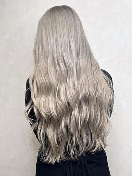 クインセス(Quincess) White【ホワイト】