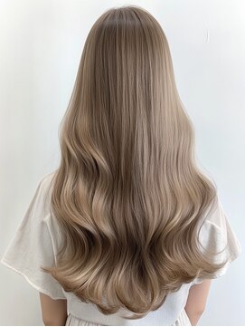 トゥルークリエイション 春日部(True Creation) ミルクティーベージュカラー