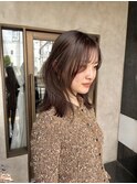 くびれヘア　レイヤーミディ　大人レイヤーカット　オリーブ